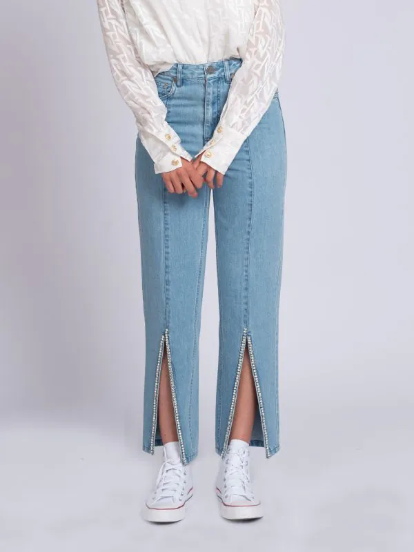 nikkie Jeans met split en strass steentjes