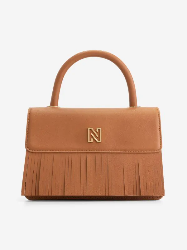 nikkie Kleine schoudertas met franjes en logo