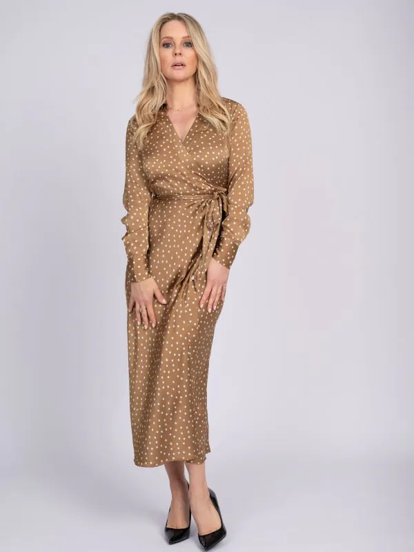 nikkie Lange wikkeljurk met stippen patroon