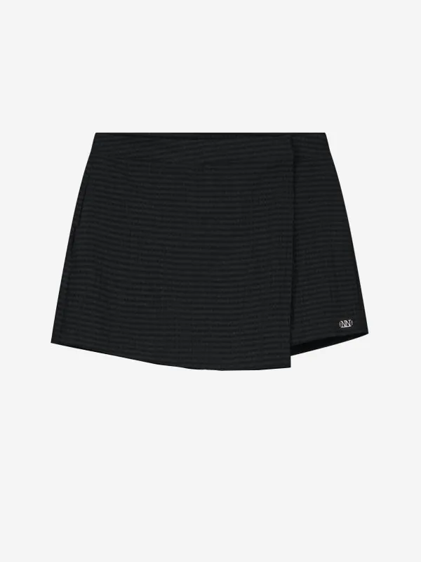 nikkie Mid rise skort