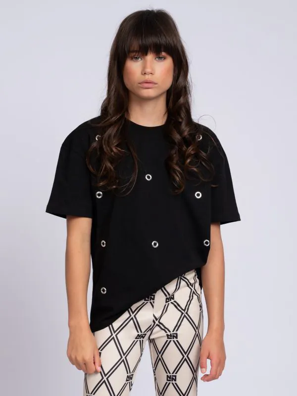 nikkie T-shirt met decoratieve ringetjes
