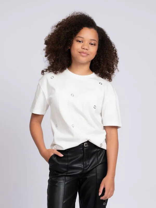 nikkie T-shirt met decoratieve ringetjes
