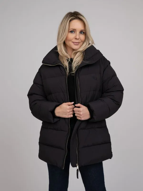 nikkie Puffer jas met capuchon en getailleerde taille