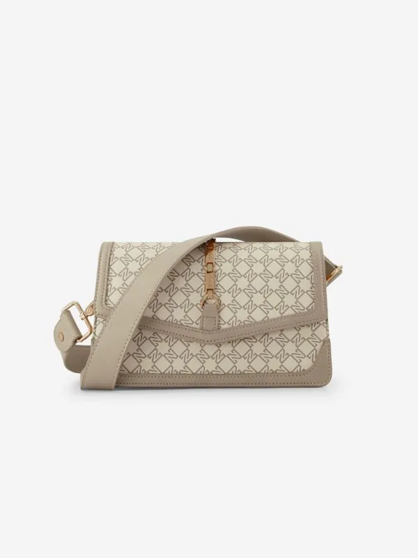 nikkie Schoudertas met logo patroon en ketting detail