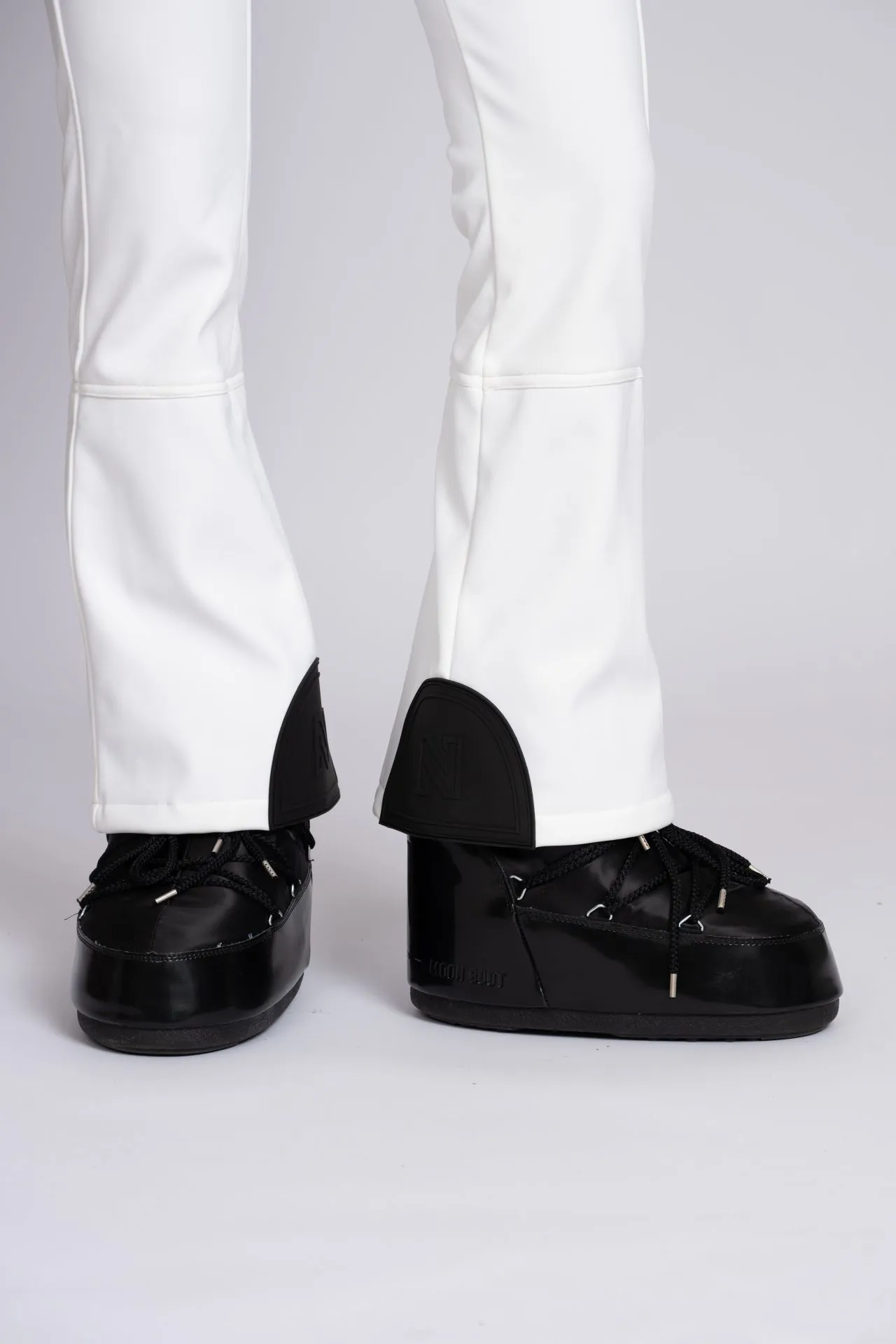 Nikkie Ski Broek Met Flared Pasvorm En Verstelbare Riem