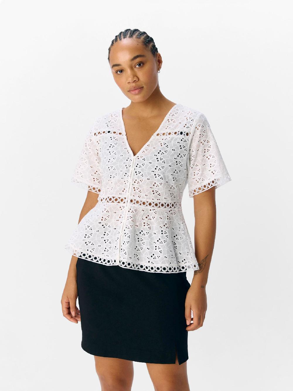 Object Petite BRODERIE ANGLAISE TOP