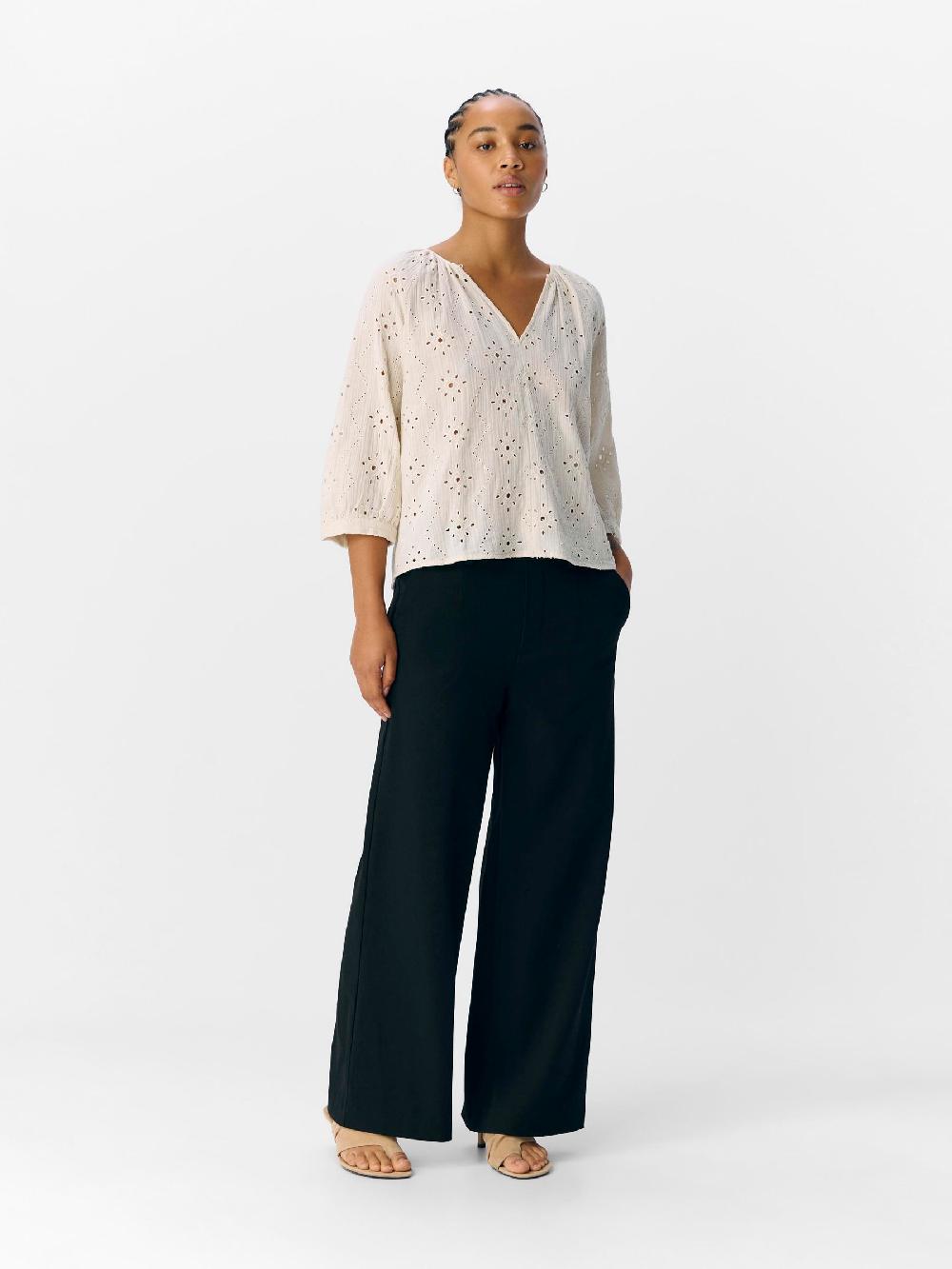 Object Petite BRODERIE ANGLAISE TOP