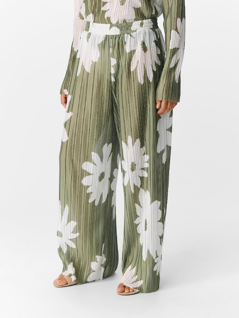 Object Petite GEBLOEMD BROEK