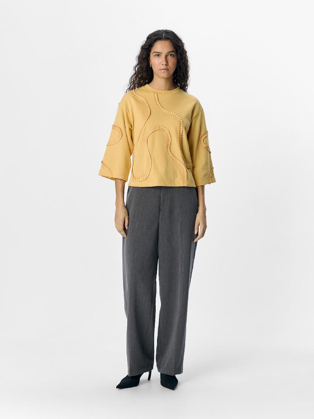 Object Petite GEDETAILLEERD TRUI