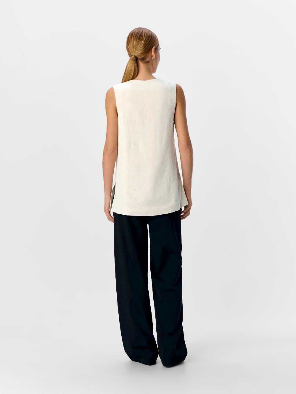 Object Petite LANG MODEL GILET