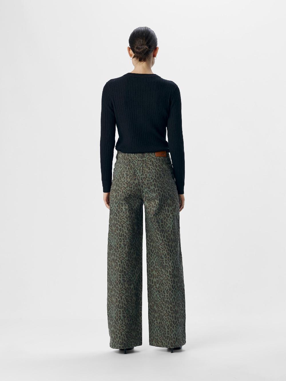 Object Petite LUIPAARDPRINT WIDE LEG JEANS