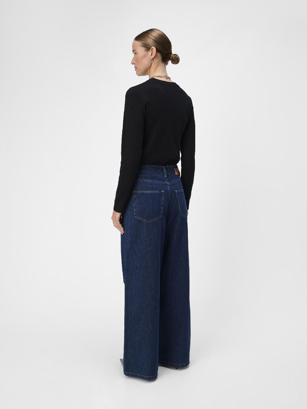 Object Petite OBJESTER TRUI