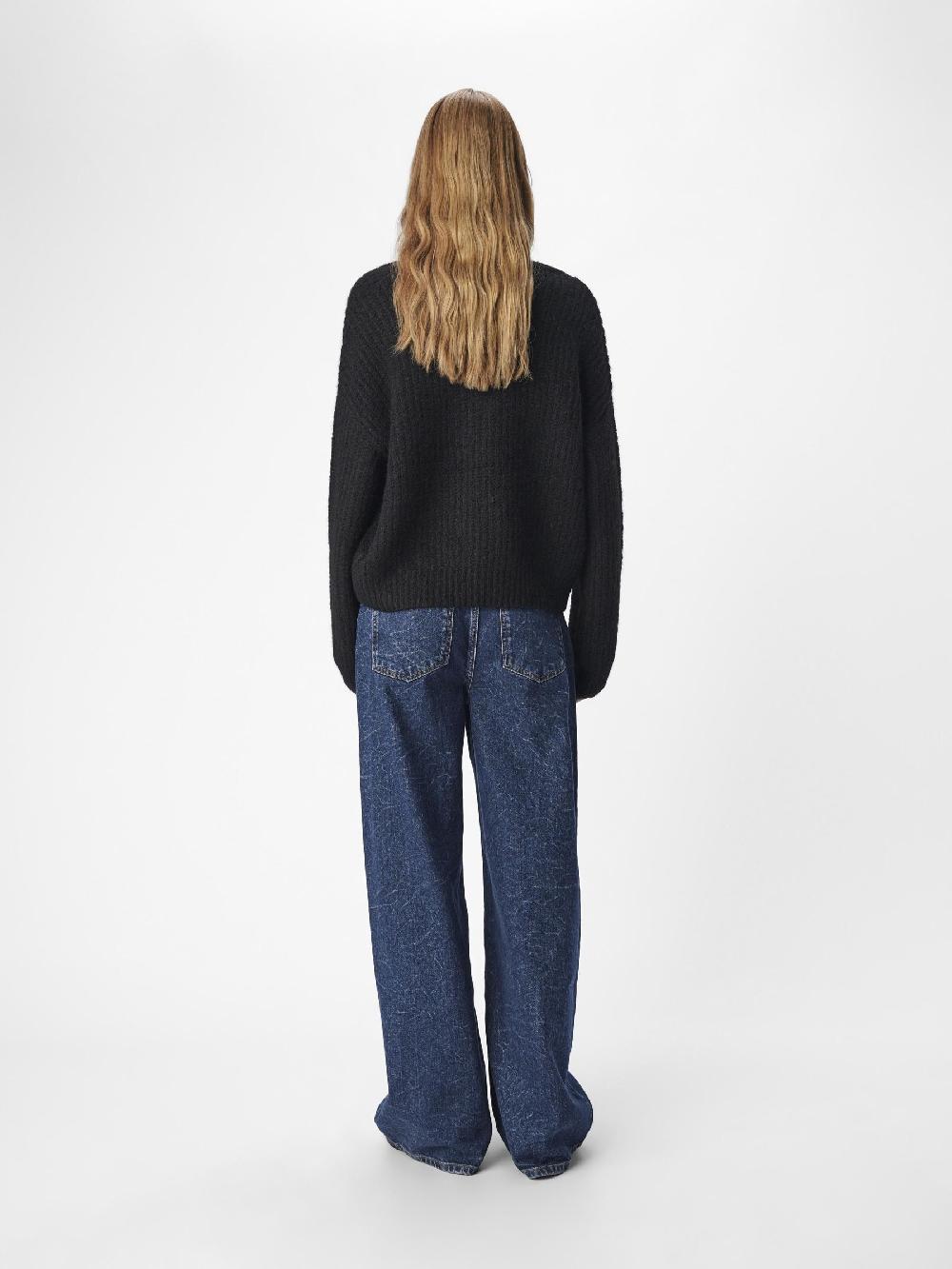 Object Petite V-HALS TRUI