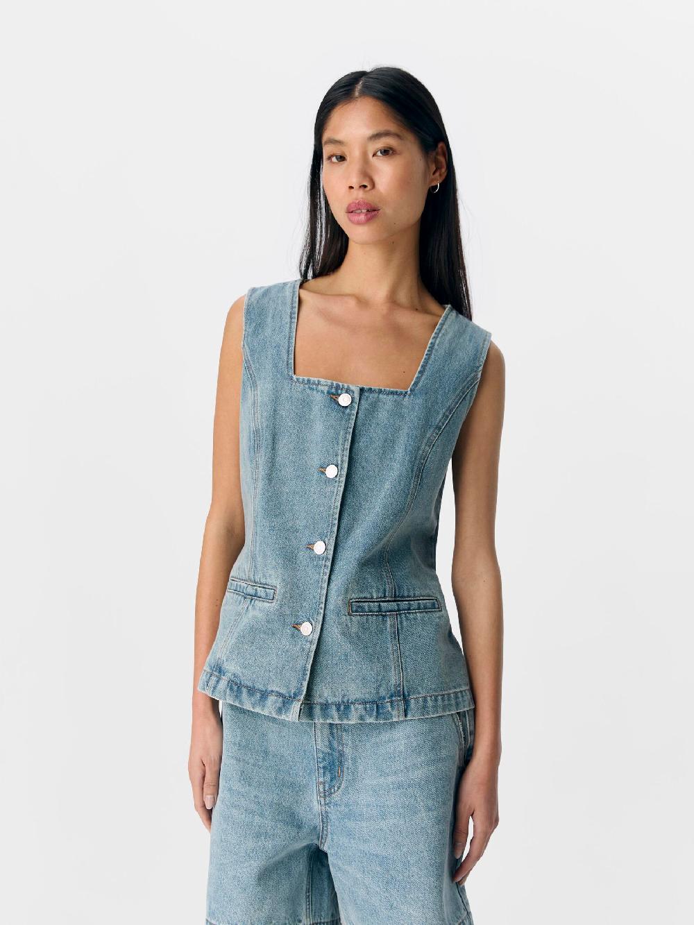 Object Petite VIERKANTE HALS DENIM GILET