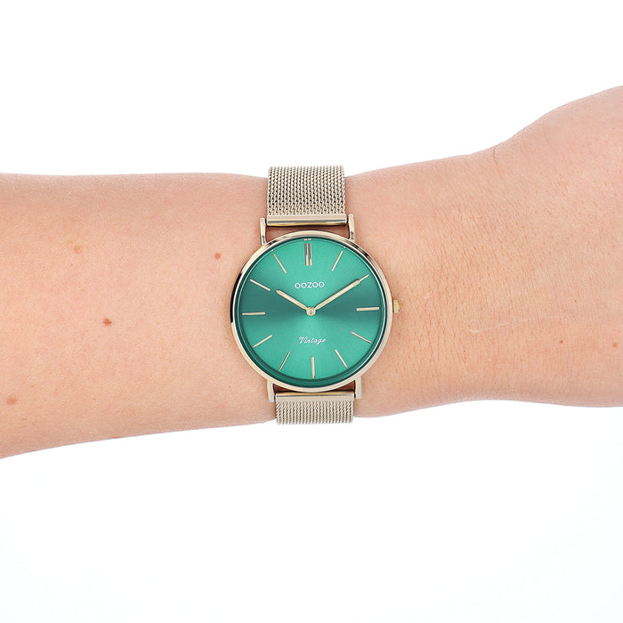 Oozoo Goudkleurige OOZOO Horloge Met Goudkleurige Metalen Mesh Armband - C20295