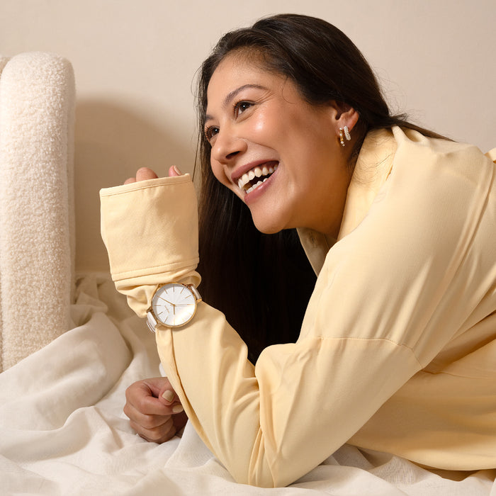 Oozoo Goudkleurige OOZOO Horloge Met Witte Leren Band - C11346