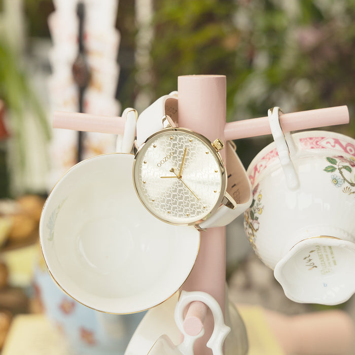Oozoo Goudkleurige OOZOO Horloge Met Witte Leren Band - C11158