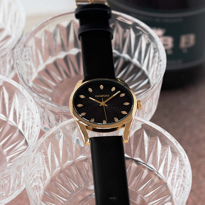 Oozoo Goudkleurige OOZOO Horloge Met Zwarte Leren Band - C10842