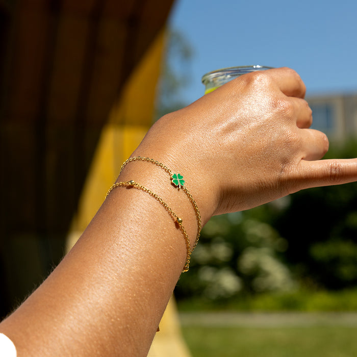 Oozoo Goudkleurig/groene Armband Met Een Klaver