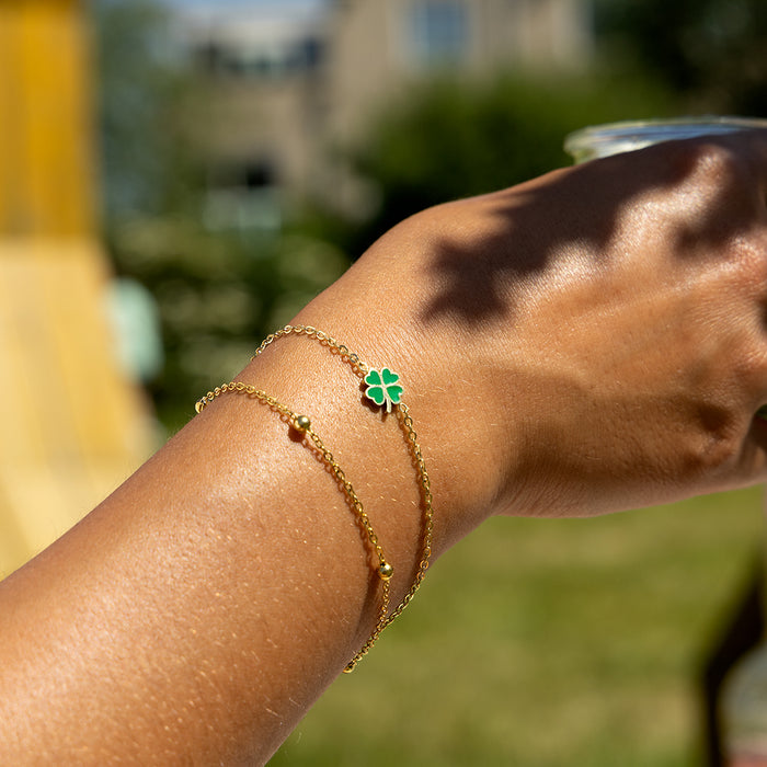 Oozoo Goudkleurig/groene Armband Met Een Klaver