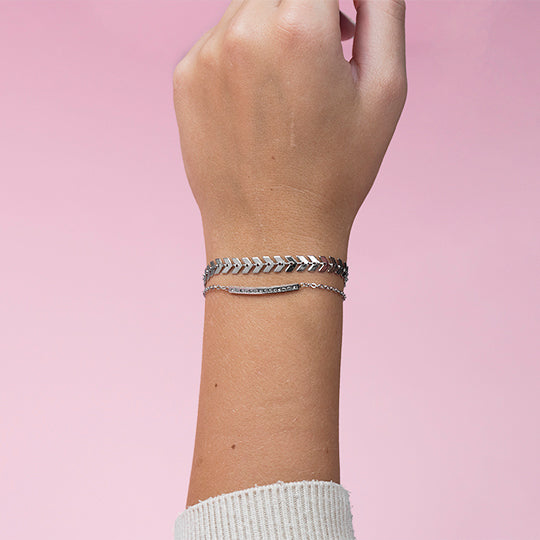 Oozoo Zilverkleurige Armband Met Strass Steentjes