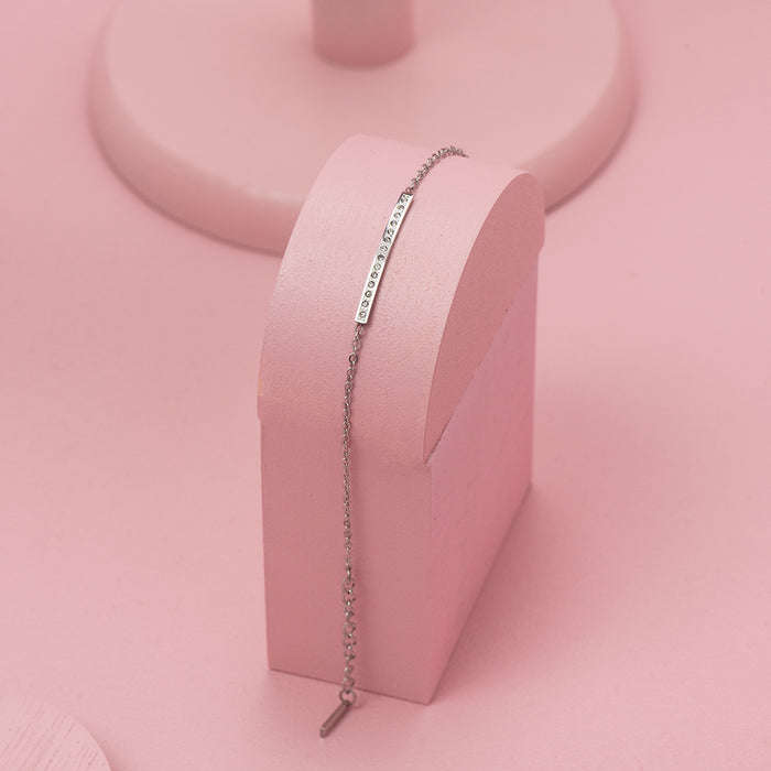 Oozoo Zilverkleurige Armband Met Strass Steentjes