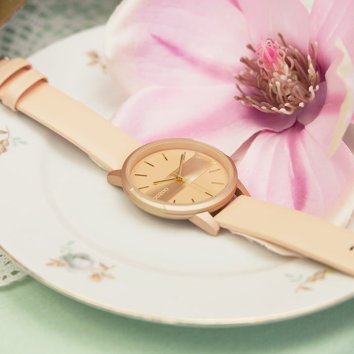 Oozoo Perzik Roze/goudkleurige OOZOO Horloge Met Perzik Roze Leren Band - C11151