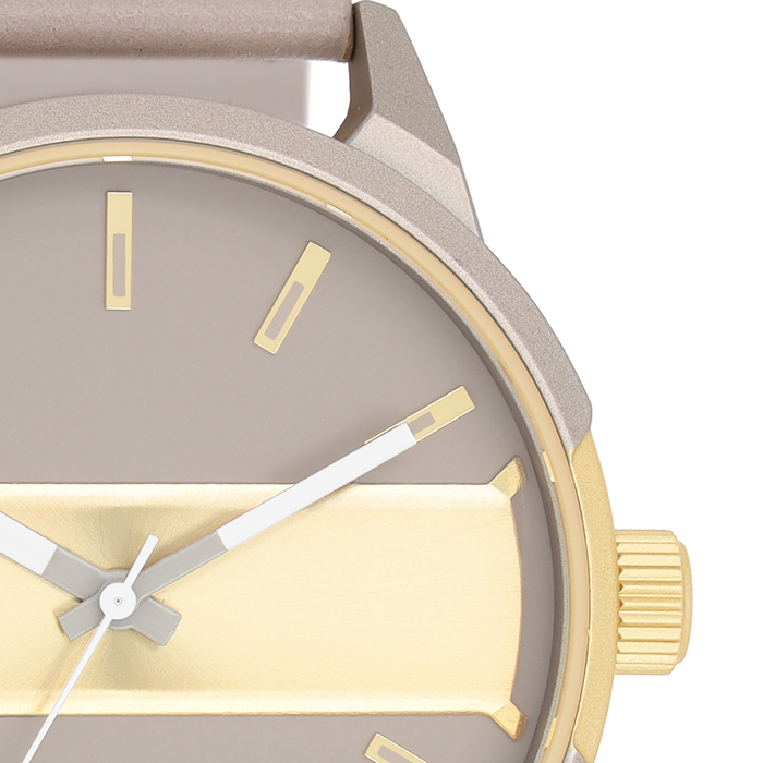 Oozoo Taupe/goudkleurige OOZOO Horloge Met Taupe Leren Band - C11317