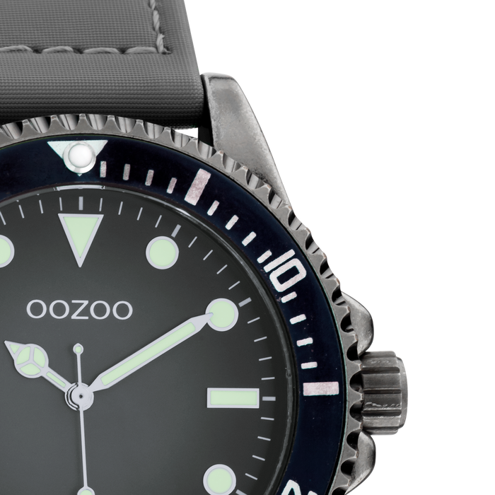 Oozoo Titanium OOZOO Horloge Met Grijze Klittenband Polsband - C11011