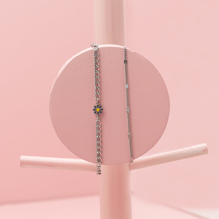 Oozoo Zilverkleurige Armband Met Blauwe Bloem Bedeltje