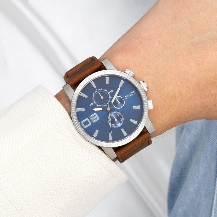 Oozoo Zilverkleurige OOZOO Horloge Met Bruine Leren Band - C11210