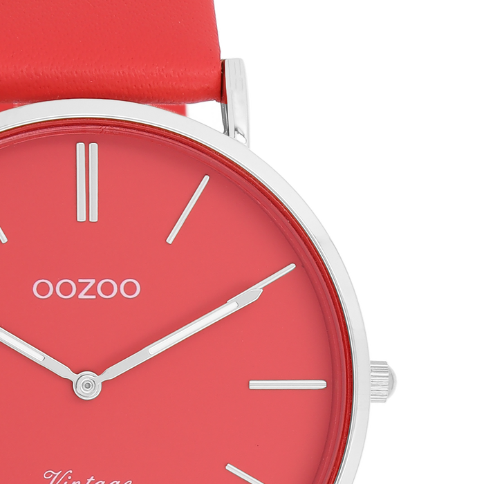 Oozoo Zilverkleurige OOZOO Horloge Met Chili Peper Rode Leren Band - C20324