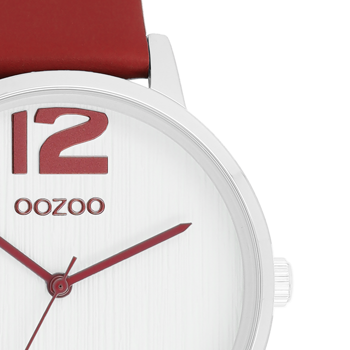 Oozoo Zilverkleurige OOZOO Horloge Met Dahlia Rood Leren Band - C11237