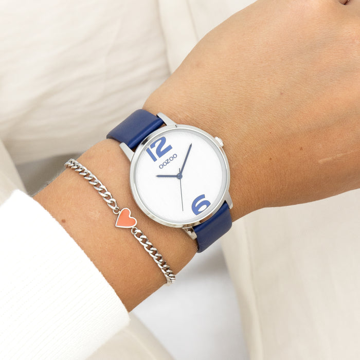 Oozoo Zilverkleurige OOZOO Horloge Met Donker Blauwe Leren Band - C11238