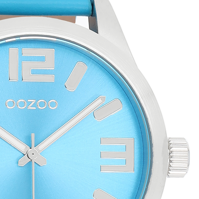 Oozoo Zilverkleurige OOZOO Horloge Met Licht Blauwe Leren Band - C1075