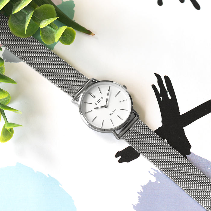 Oozoo Zilverkleurige OOZOO Horloge Met Metalen Mesh Armband - C9903