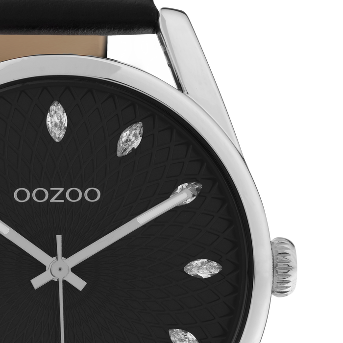 Oozoo Zilverkleurige OOZOO Horloge Met Zwarte Leren Band - C10818