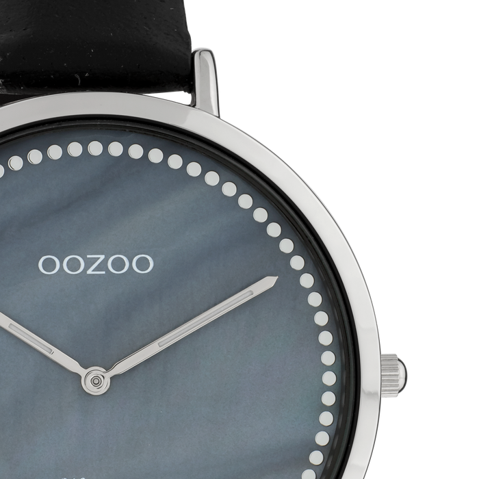 Oozoo Zilverkleurige OOZOO Horloge Met Zwarte Leren Band - C9853