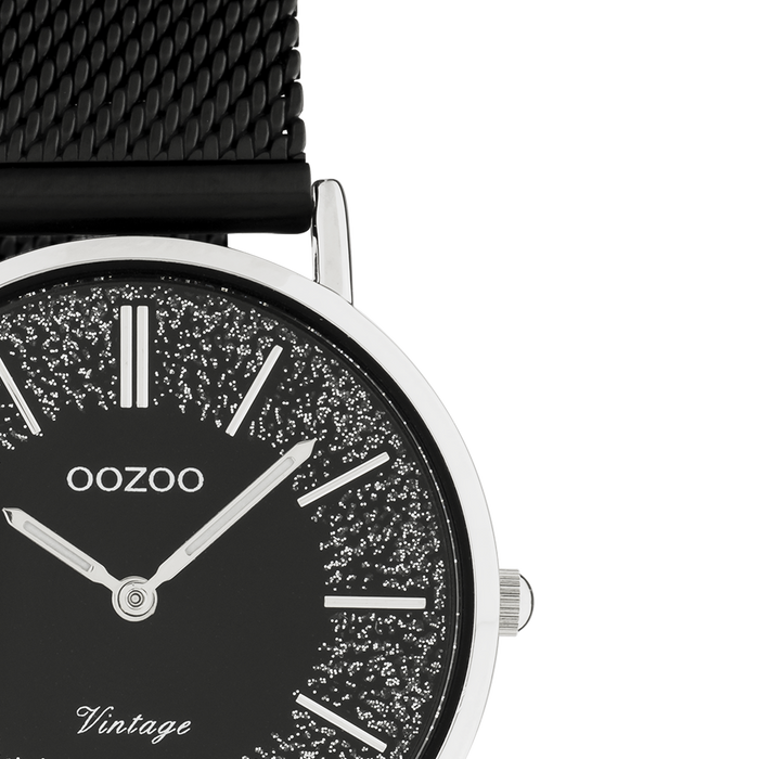 Oozoo Zilverkleurige OOZOO Horloge Met Zwarte Metalen Mesh Armband - C20141
