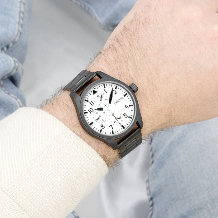 Oozoo Zwarte OOZOO Horloge Met Roestvrijstalen Armband - C11508