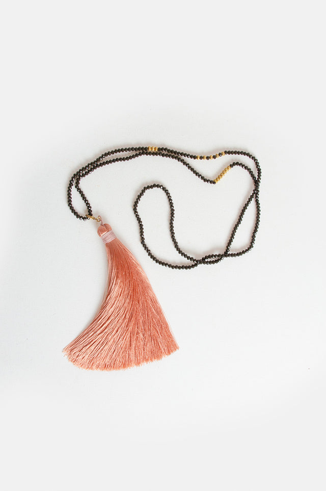 Orla Antwerp Boho Lux Halsketting Zwart Roze