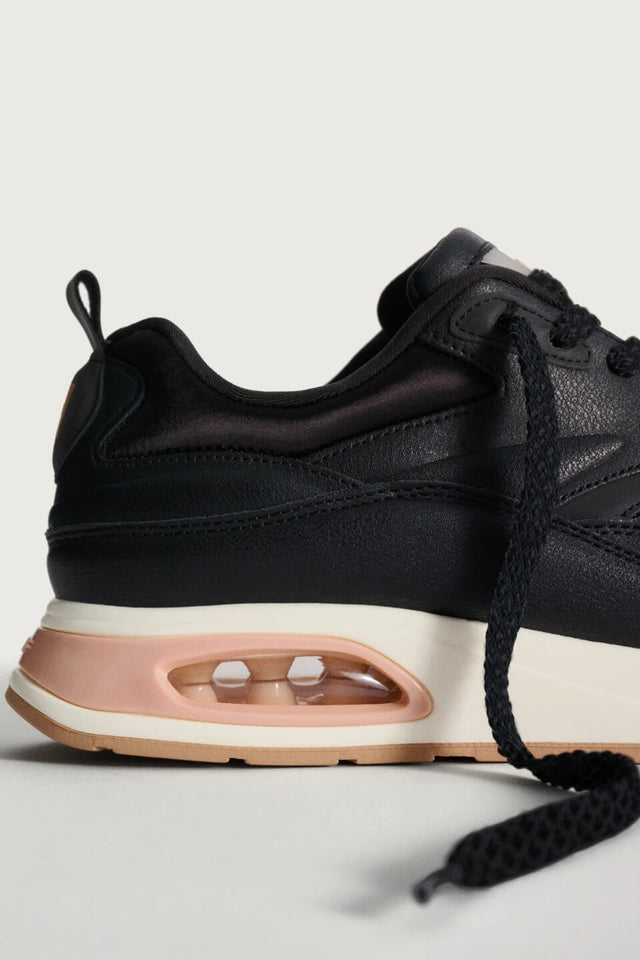 Orla Antwerp Cayan Tower Sneakers