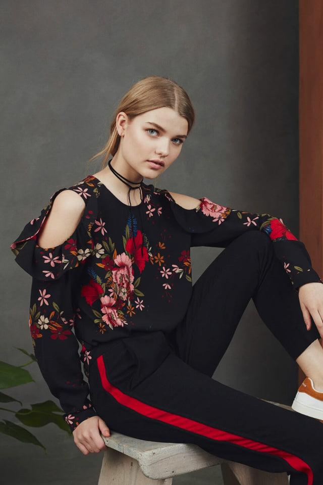 Orla Antwerp Gebloemde Open Schouder Top