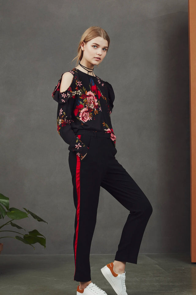 Orla Antwerp Gebloemde Open Schouder Top