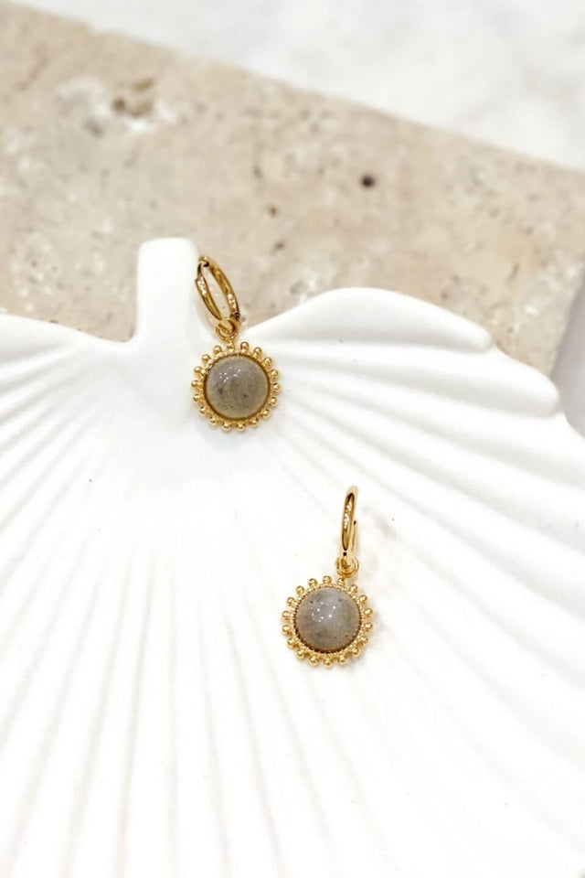 orla antwerp Geschulpte Natuursteen Oorbellen