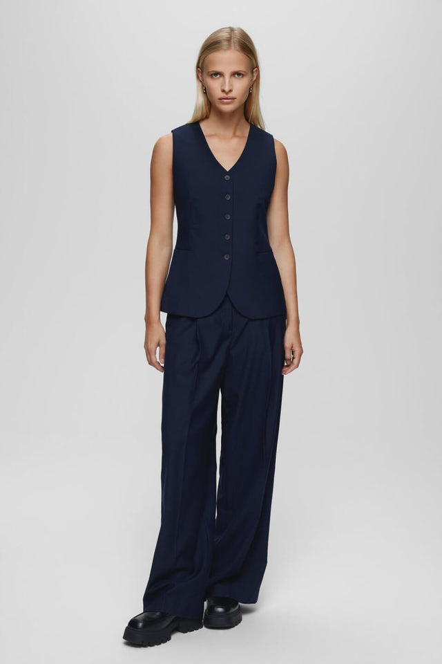 Orla Antwerp Maelynn Broek