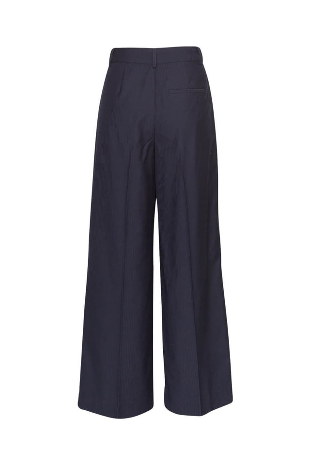 Orla Antwerp Maelynn Broek