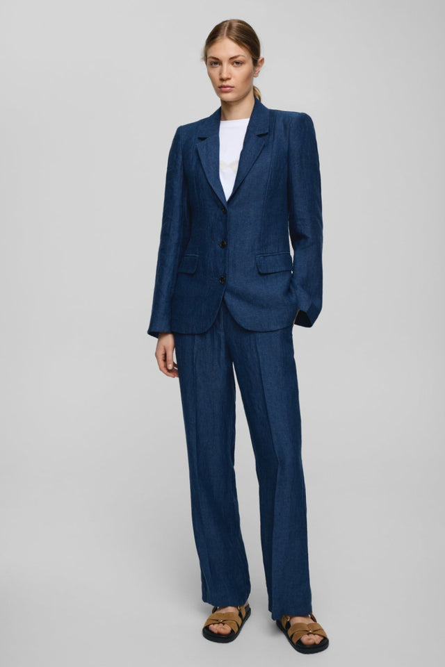 Orla Antwerp Naira Claritta Broek