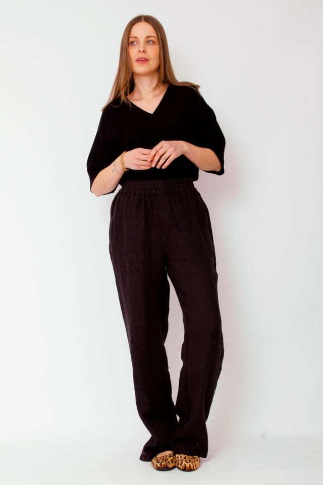 Orla Antwerp Phillipa Baruna Broek