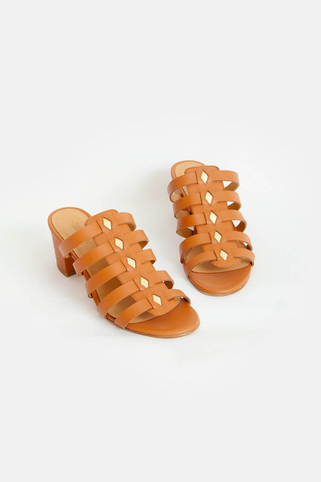 Orla Antwerp Thea Hakken